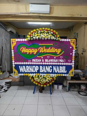 Papan Bunga di Gelora