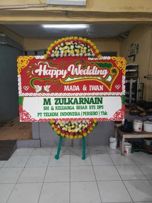 Papan Bunga di Gelora