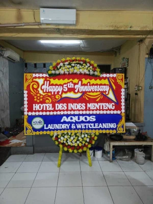 Papan Bunga di Gelora